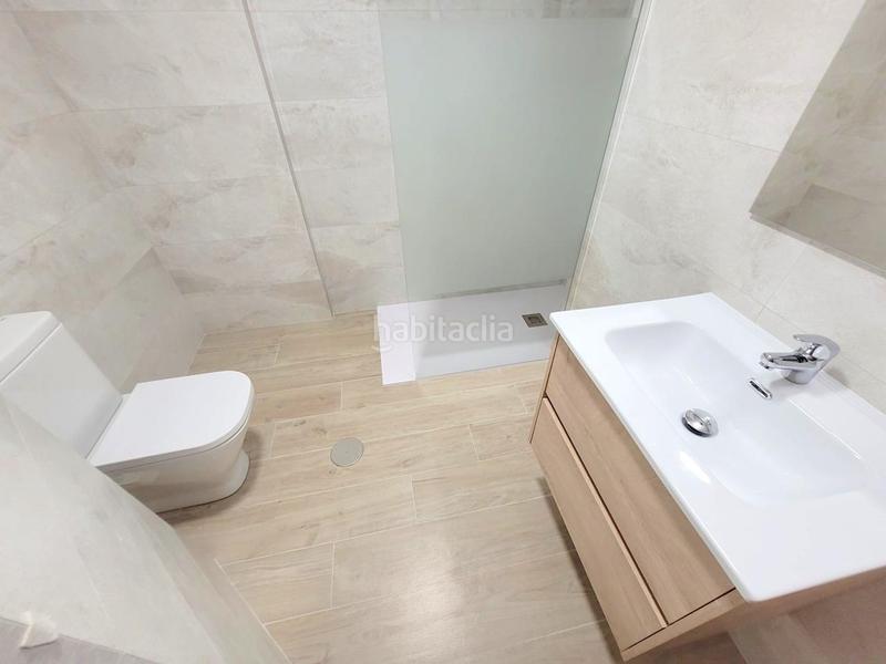 Foto 261846d6-f097-4352-aaff-53c77683de19. Lloguer apartament a carrer de la rioja 125 a Playa de Gandía Gandia