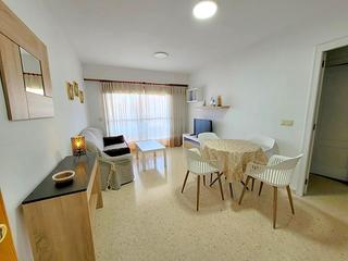 Lloguer Apartament a Carrer del navegant 17. Alquiler anual playa de gandia 2 habitaciones , 1 baño con aa y