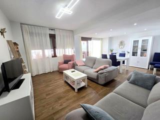 Appartement  Carrer de les illes balears. Apartamento en 1 linea lateral playa de gandia reformado 3h y 2b