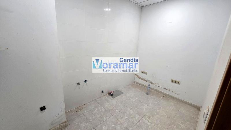 Foto 8d8c9bbe-5390-49fc-9293-7de4cb038fd6. Miete geschäftsraum in Playa de Gandía Gandia