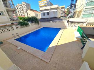 Lloguer Apartament  Carrer de mallorca 11. Alquiler temporada septiembre  a junio 2 habitaciones, 2 baños,
