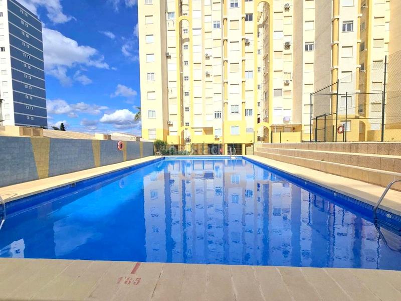 Foto 0b42faa8-cb2f-4c2e-bda2-32df46700182. Miete appartement in carrer ribera baixa 3 in Playa de Gandía Gandia
