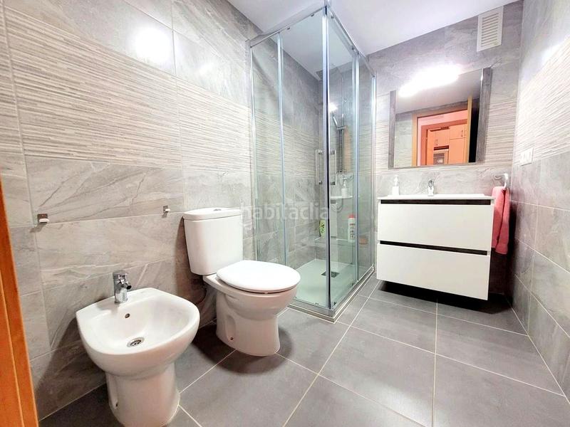 Foto 5144941d-8175-4683-b3c8-32c79802a5fb. Alquiler apartamento en carrer de legazpi 23 alquiler invierno sep a junio apartamento playa con vistas despejadas 2 habitaciones y 1 baño aa jardín y piscina en Gandia