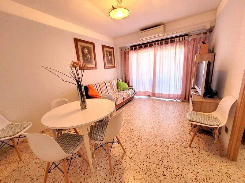 Foto b59ea6db-78e8-43e3-a0f0-f5490b9fdd74. Alquiler apartamento en carrer de legazpi 23 alquiler invierno sep a junio apartamento playa con vistas despejadas 2 habitaciones y 1 baño aa jardín y piscina en Gandia