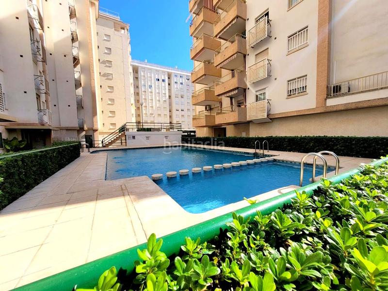 Foto 375ec0ea-4bc4-44ac-99a0-bd08f37c3477. Alquiler apartamento en plaça de la rosa dels vents 20 alquiler temporada sep a junio estudiantes 2 habitaciones , 1 baño, cocina, terraza piscina en Gandia