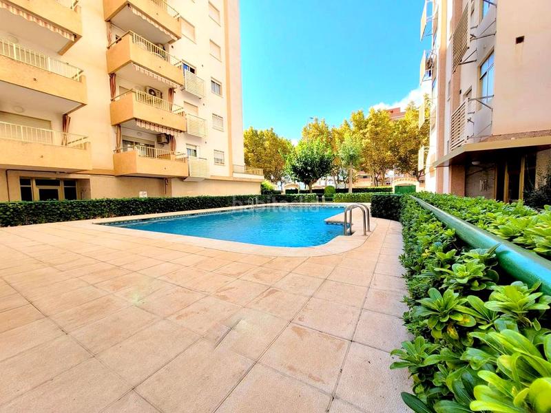 Foto 47637f85-7e21-4d89-af31-d35843a853ec. Alquiler apartamento en plaça de la rosa dels vents 20 alquiler temporada sep a junio estudiantes 2 habitaciones , 1 baño, cocina, terraza piscina en Gandia