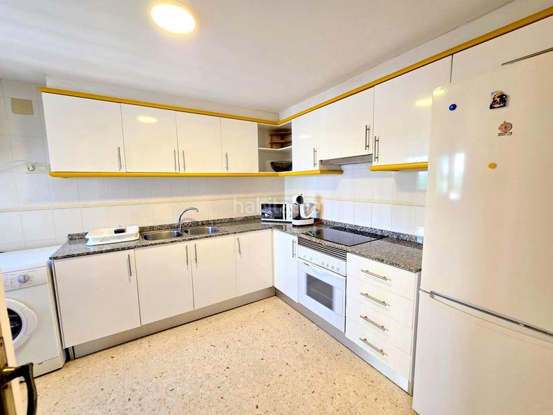 Foto 866cb84b-755b-4238-9c8b-659351a631ea. Alquiler apartamento en plaça de la rosa dels vents 20 alquiler temporada sep a junio estudiantes 2 habitaciones , 1 baño, cocina, terraza piscina en Gandia