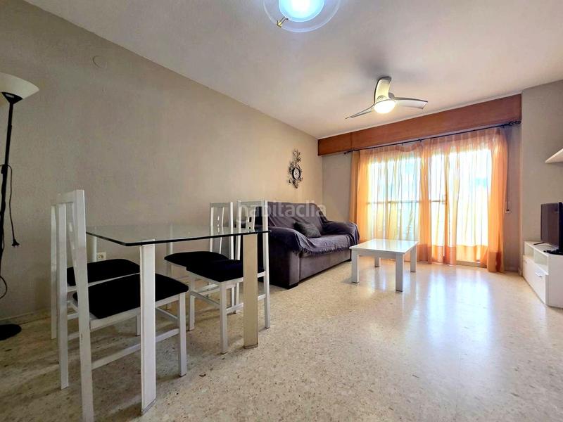 Foto df91ec3c-8e01-41f4-9067-30b5e194b5a5. Alquiler apartamento en plaça de la rosa dels vents 20 alquiler temporada sep a junio estudiantes 2 habitaciones , 1 baño, cocina, terraza piscina en Gandia