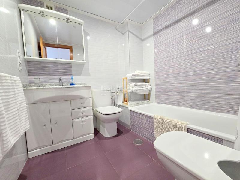 Foto 80a77670-9ea4-4478-99dd-3d2ddd673db8. Lloguer apartament a carrer de la rioja 127 a Playa de Gandía Gandia