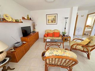 Rent Apartment in Plaça de la rosa dels vents 4. Geranios  apartamento en playa de gandía  alquiler de temporada