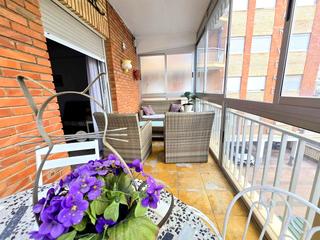 Location Appartement  Carrer atlàntic 19. Alquiler septiembre a junio apartamento de 3 habitaciones, 1 bañ