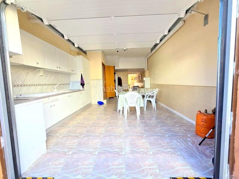 Foto 44435a8c-013d-4aac-b982-4712f1a824ac. Alquiler casa adosada adosado playa casi 1 linea 3 habitaciones, 2 baños, 1 aseo , 2 cocinas , terrazas , vistas al mar en Xeraco