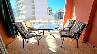 Location Appartement  Carrer de les barraques. Alquiler anual 2 habitciones, 1 baño, salon, cocina, terraza, 4