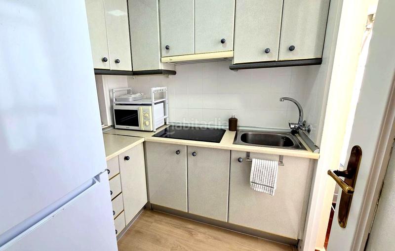 Foto ca17c5e3-51a4-40a0-89c5-b53facf881d0. Lloguer apartament a carrer de la rioja 129 a Playa de Gandía Gandia