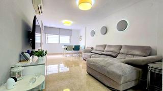 Appartement  Carrer xeresa. Piso en gandia reformado de 3 habitaciones, 1 baño, 1 aseo, amue