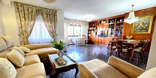 Location Appartement  Plaça parc de l'estació. Alquiler anual centro de gandia piso de 3 habitaciones, 2 baños,