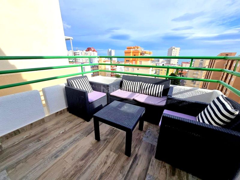 Foto 87258542-9051-4f2a-b6f7-9356f0024311. Apartamento en calle de la devesa 7 atico playa reformado 3 habitaciones, 2 baños, salon , gran terraza, garaje, jardin, piscina y tenis en Gandia