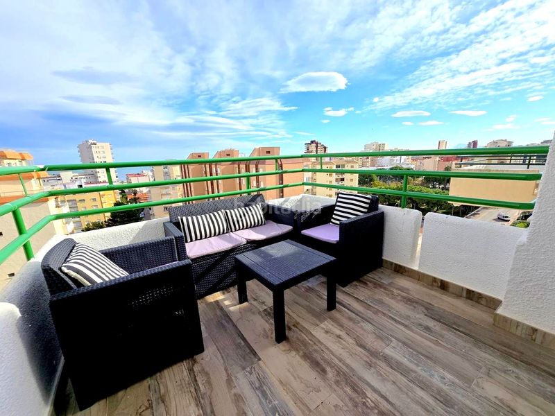 Foto 8934d74a-2f4f-4237-9eac-60e7803fa406. Apartamento en calle de la devesa 7 atico playa reformado 3 habitaciones, 2 baños, salon , gran terraza, garaje, jardin, piscina y tenis en Gandia