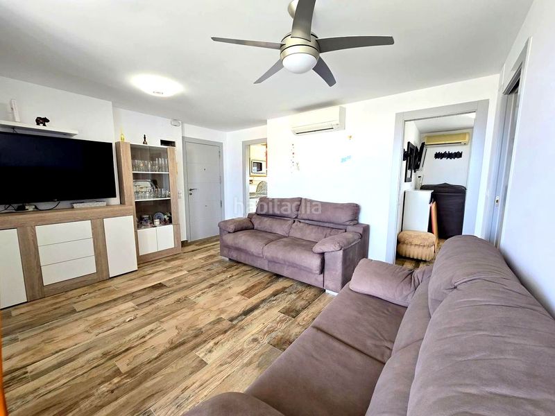 Foto 94ce1835-6d6b-4f49-ad39-85718069fb98. Apartamento en calle de la devesa 7 atico playa reformado 3 habitaciones, 2 baños, salon , gran terraza, garaje, jardin, piscina y tenis en Gandia