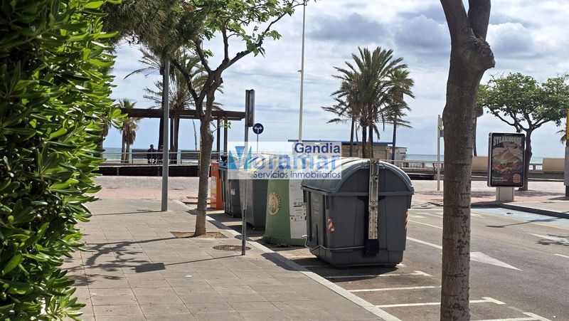 Foto efba7fe5-0fe5-4cad-b5cf-8b5ecb8ed7d9. Estudi a Playa de Gandía Gandia