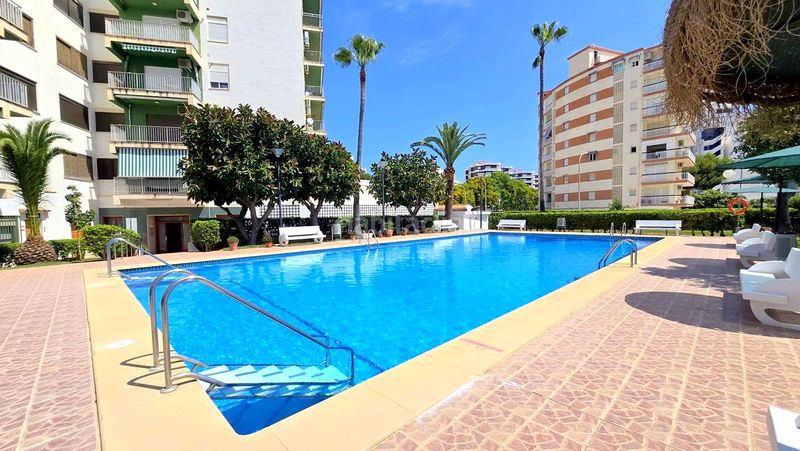 Foto 0e606b72-0366-4366-b5a9-5027184c60d1. Apartament amb aparcament piscina a Playa de Gandía Gandia