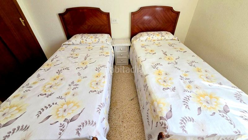 Foto 20831c07-c4b4-4e86-8d23-ea3483eed28e. Apartament amb aparcament piscina a Playa de Gandía Gandia