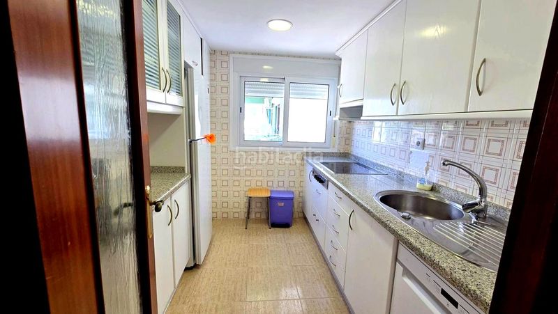 Foto 6cae9af8-9493-4e01-845a-b6846730b1a8. Apartament amb aparcament piscina a Playa de Gandía Gandia