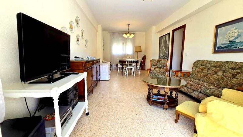 Foto 6f8c50e9-855a-44da-bc29-26b24fb78688. Apartament amb aparcament piscina a Playa de Gandía Gandia