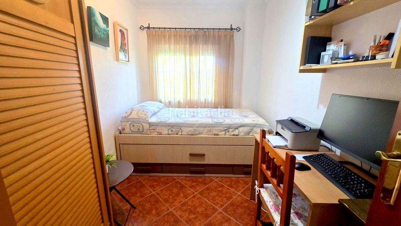 Foto 9fdbf4f3-e9b4-4a78-bc91-a4dc20ed34e8. Casa amb aparcament a Urbanizaciones Gandia