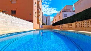 Location Appartement à Calle mare nostrum 71. Alquiler de temporada septiembre a junio con aa , wifi garaje y