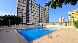 Apartament  De legazpi. Playa de gandia 3º linea 3 habitaciones, 2 baños, cocina, amplio
