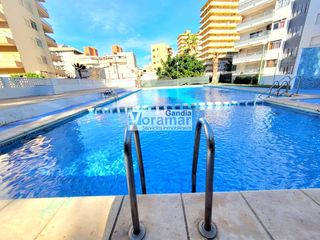 Rent Apartment  Calle del bovetar 29. Apartamento alquiler anual playa miramar 2 habitaciones, 1 baño