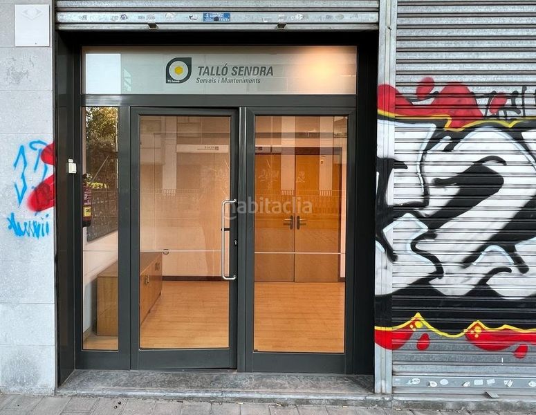 Foto 60267bec-1db7-436d-9840-b718ed852315. Local comercial a Covadonga Sabadell
