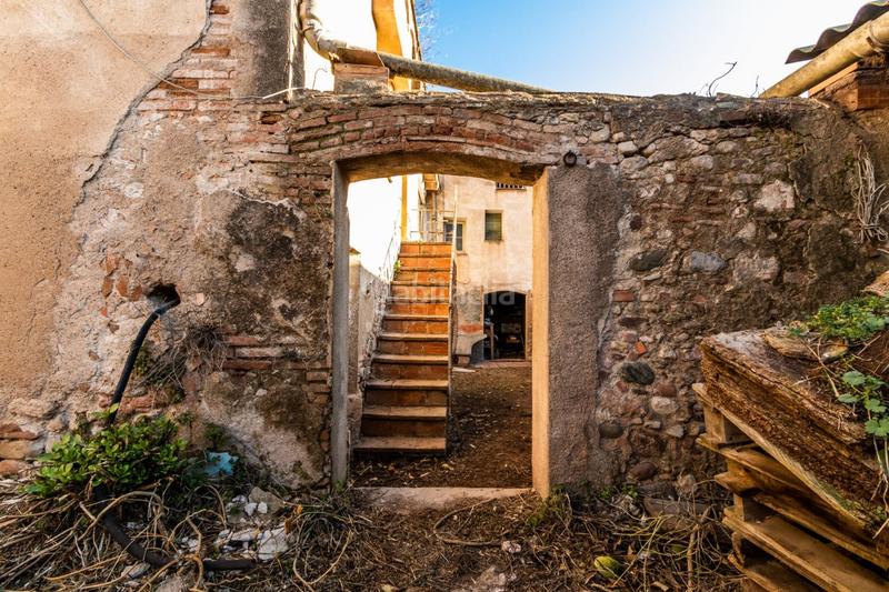 Foto 1fc7d805-56c0-4795-b268-5175addb4938. Casa gran casa para reformar en Sentmenat