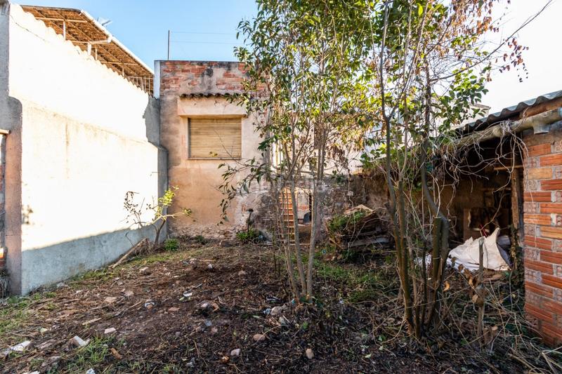 Foto e3426af5-3bde-43f3-a9a4-9e12d9480563. Casa gran casa para reformar en Sentmenat