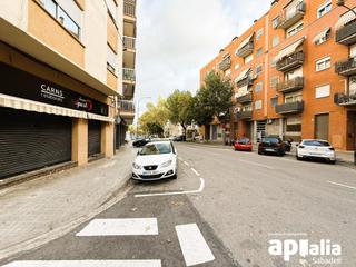 Local Comercial a Els Merinals. Local cantonero en venta, calle la palma, oportunidad