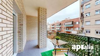 Piso  Passeig doctor moragas. En el centro