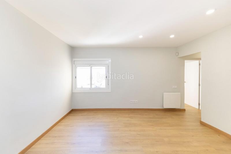 Foto 8301a0d9-015c-4c04-bd2e-50c28b0a91da. Piso  en pso almogavers a estrenar en Creu de Barberà Sabadell