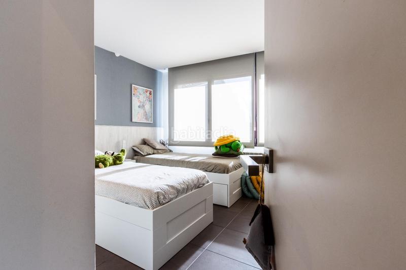 Foto 4857045f-743e-4f5c-b157-bafa445c8ecc. Casa adosada descubre tu nuevo hogar en el corazón ! en Sabadell