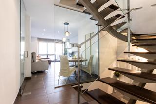 Casa adossada a Centre. Descubre tu nuevo hogar en el corazón de sabadell!