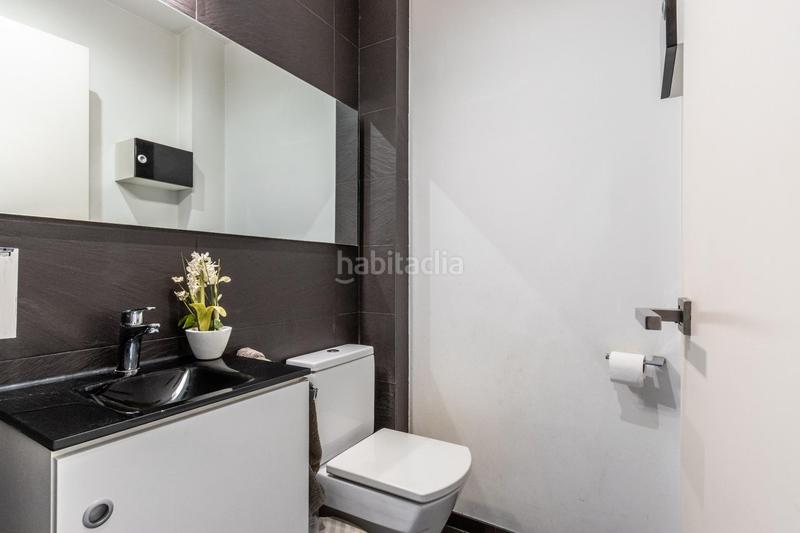 Foto ca0709aa-3ba5-4315-b7cd-e0b4de71e38c. Casa adosada descubre tu nuevo hogar en el corazón ! en Sabadell
