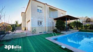 Xalet a Castellarnau. Exclusivo chalet a cuatro vientos en castellarnau, sabadell  luj