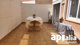 Planta baixa a Creu Alta. Planta baja con terraza a 5 minutos fgc en creu alta