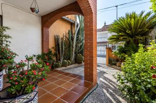 Casa a Eixample - Can Boguny. Casa esquinera de 5 hab !!