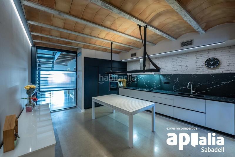 Foto 0e4876c5-17e1-484f-aa40-619fa1b8d554. Maison avec chauffage piscine dans Gràcia Sabadell