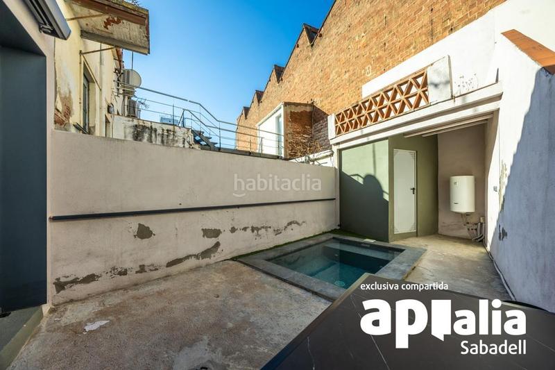 Foto 141257f8-f8ff-4aa2-bebb-98e3cf516880. Maison avec chauffage piscine dans Gràcia Sabadell