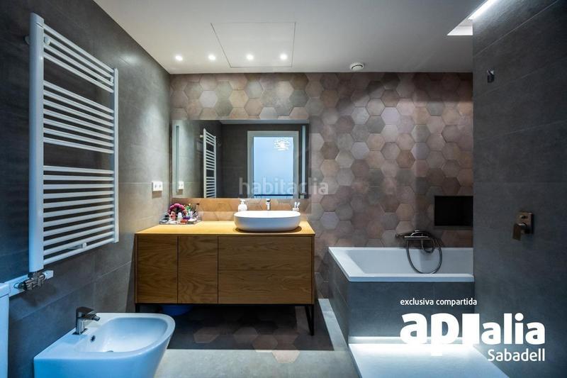 Foto bbddffad-6468-48a6-a022-bf3f635444c3. Maison avec chauffage piscine dans Gràcia Sabadell