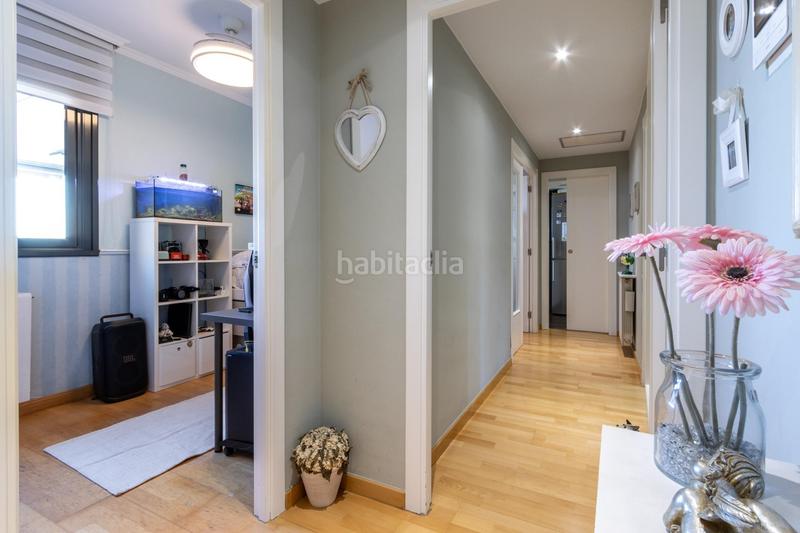 Foto 9518b606-4987-44c5-a5b1-76533c4a4cc7. Ático impresionante ático reformado en Can Llong, en Sabadell