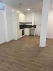 Miete Etagenwohnung in Eixample - Can Bogunyà. Planta baja a estrenar !!