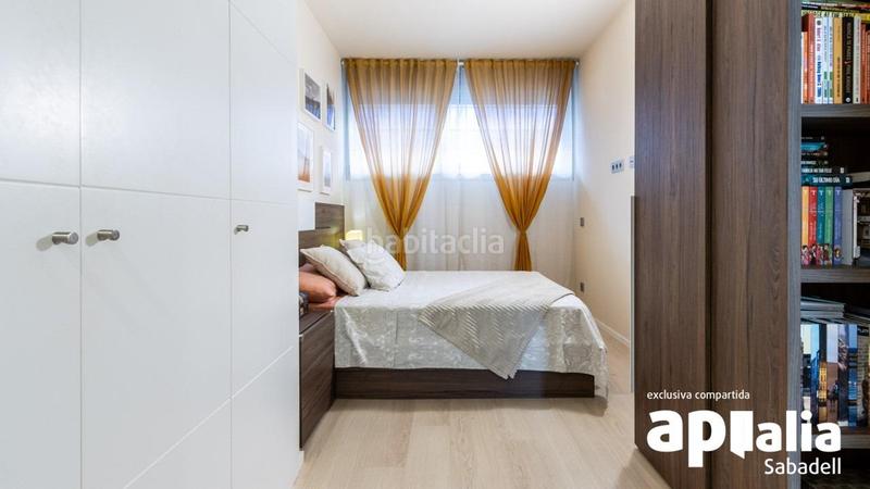 Foto 1cc98b0b-490b-4d71-be7f-9df2660b741b. Flat with heating parking in Eixample Sabadell